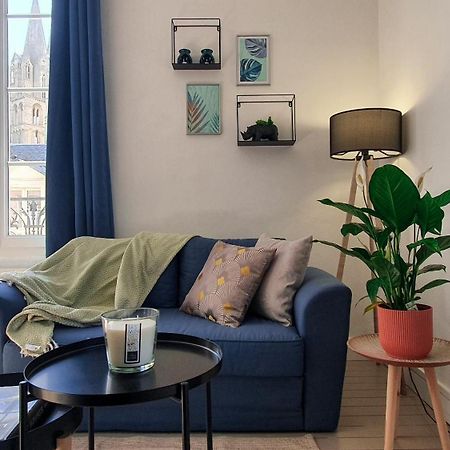 Charming Studio With View Of The Abbaye-Aux-Hommes Caen Room photo