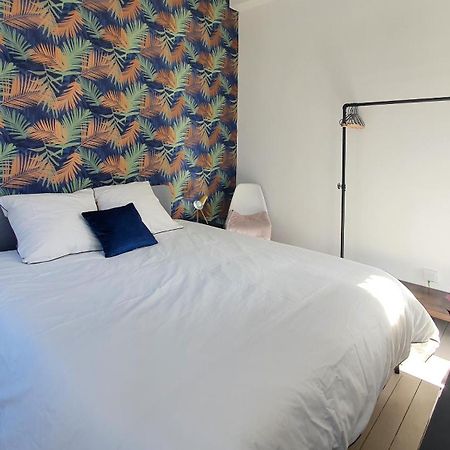 Charming Studio With View Of The Abbaye-Aux-Hommes Caen Room photo