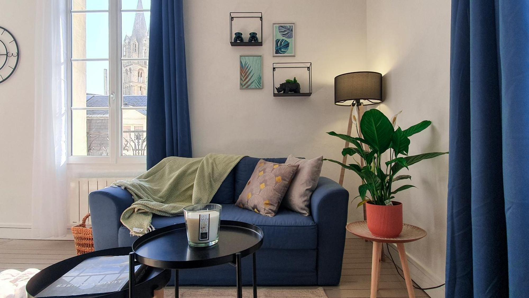 Charming Studio With View Of The Abbaye-Aux-Hommes Caen Room photo